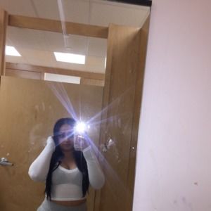 Meet your Posher, Dezeray